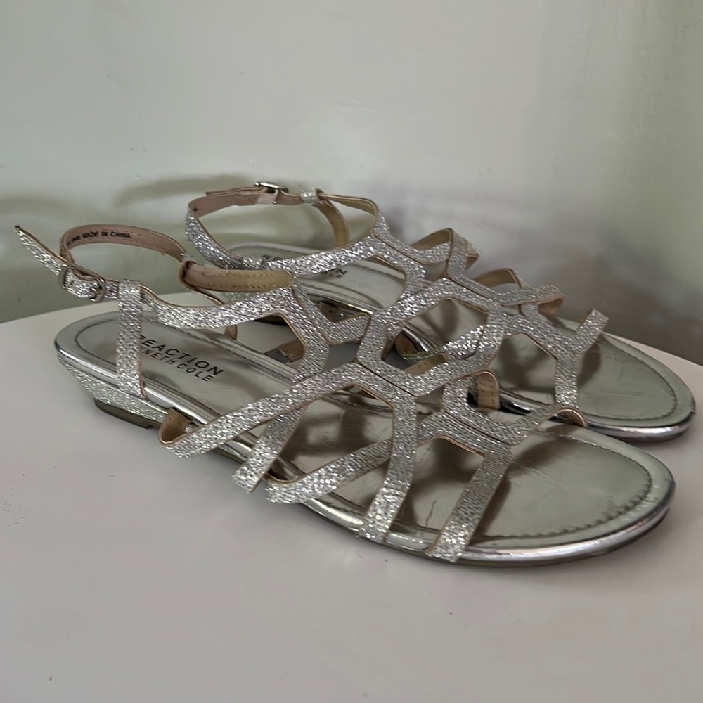 Kenneth Cole silver sandals size 8
